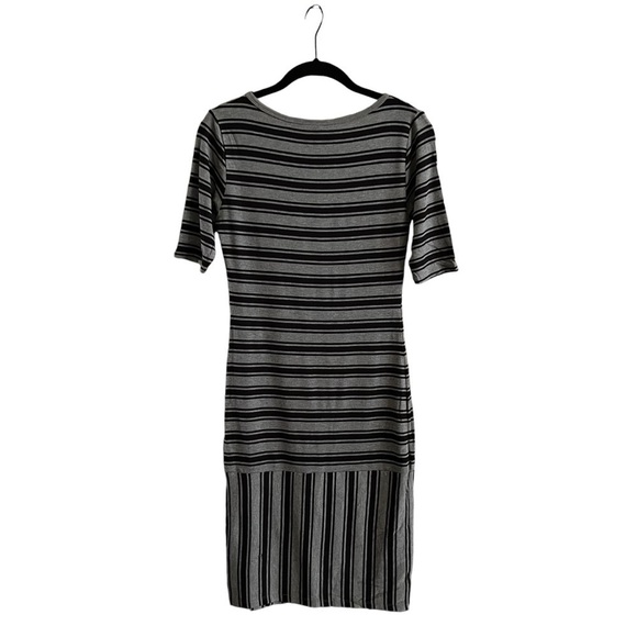 LuLaRoe Julia Dress Women's Size XXS Black Gray Striped T-Shirt Bodycon Casual - Picture 3 of 6